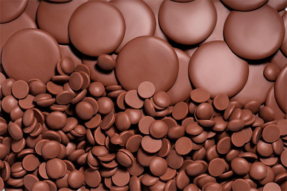 Шоколад «Томер Expert». Форма продукта: каллеты (30мм), капли 5-7мм, капли 8-10мм.